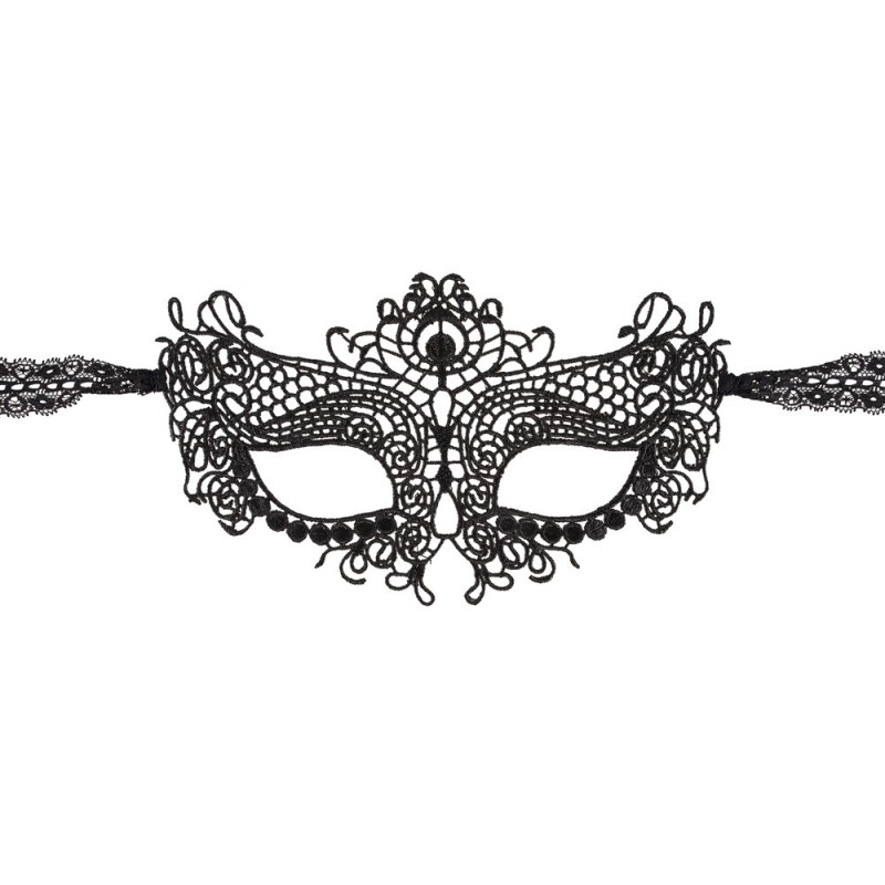 masque en broderies élaborées